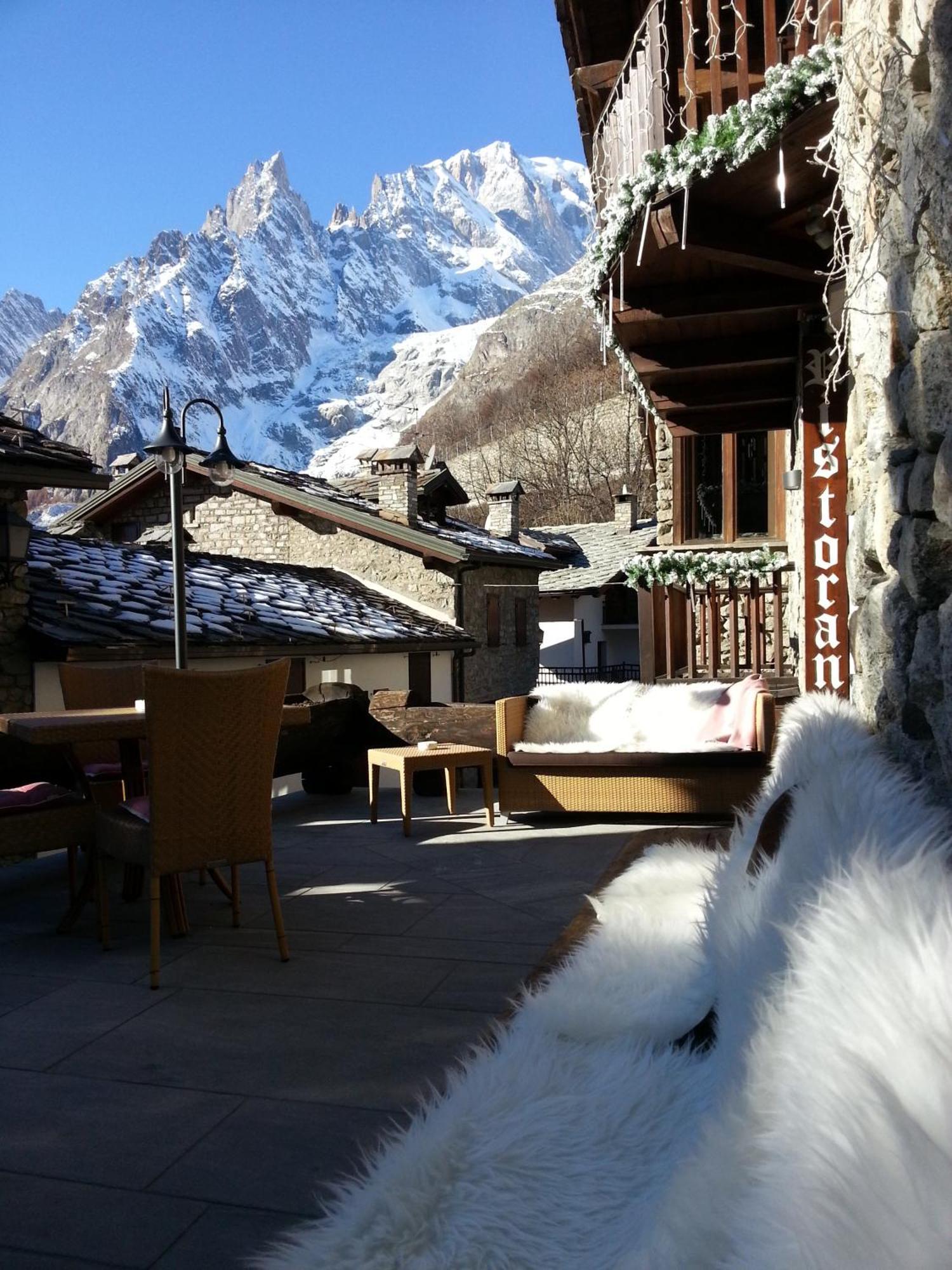 Hotel Pilier D'Angle & Wellness Courmayeur Exterior photo