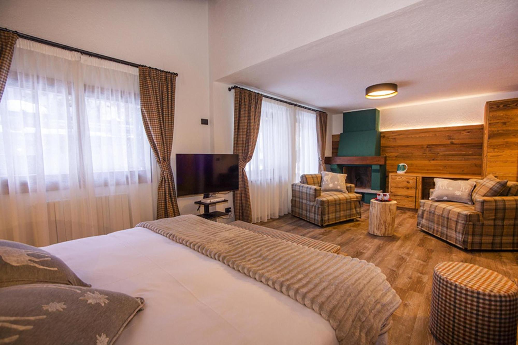 Hotel Pilier D'Angle & Wellness Courmayeur Exterior photo