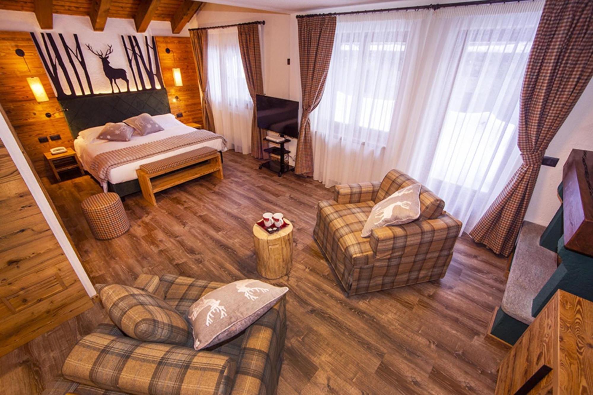 Hotel Pilier D'Angle & Wellness Courmayeur Exterior photo