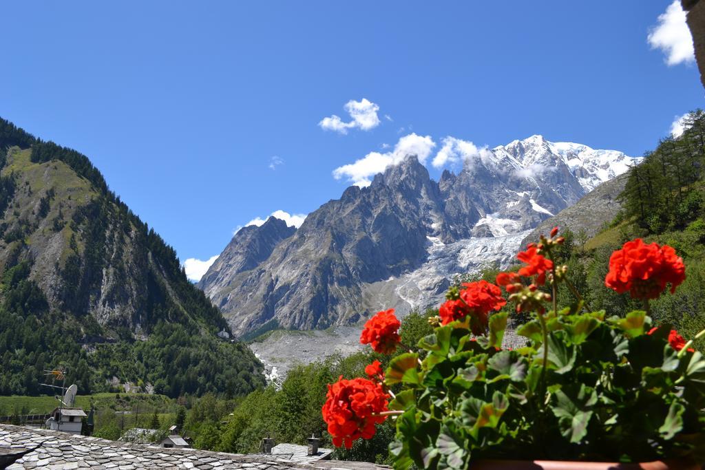 Hotel Pilier D'Angle & Wellness Courmayeur Exterior photo
