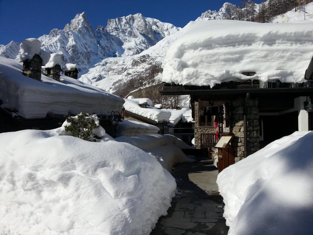 Hotel Pilier D'Angle & Wellness Courmayeur Exterior photo