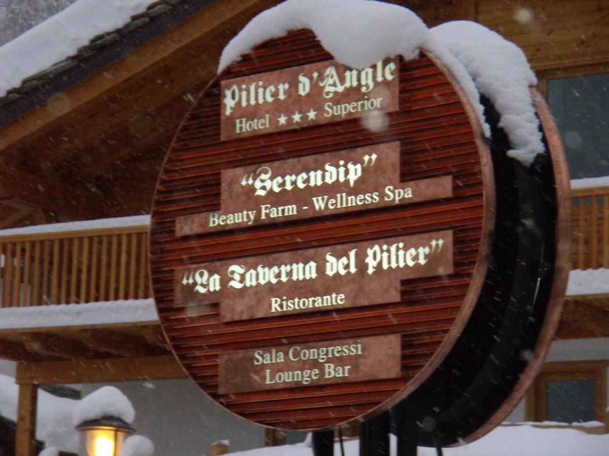 Hotel Pilier D'Angle & Wellness Courmayeur Exterior photo